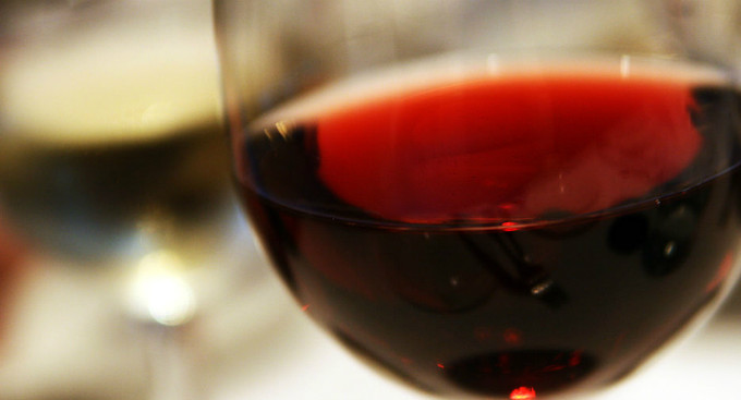 LA DECANTACIÓN RECOMENDADA PARA VINO RESERVA