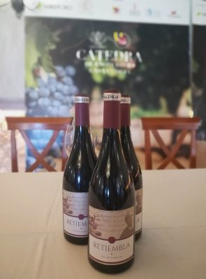 Vino especial Retiembla de Casa Cesilia
